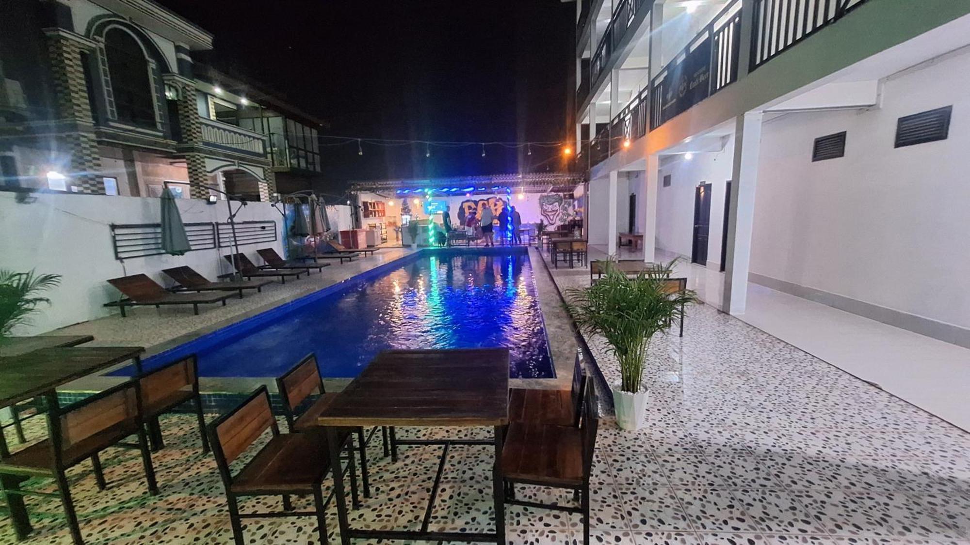 Vang Vieng Santara Backpackers Hostel Exterior photo